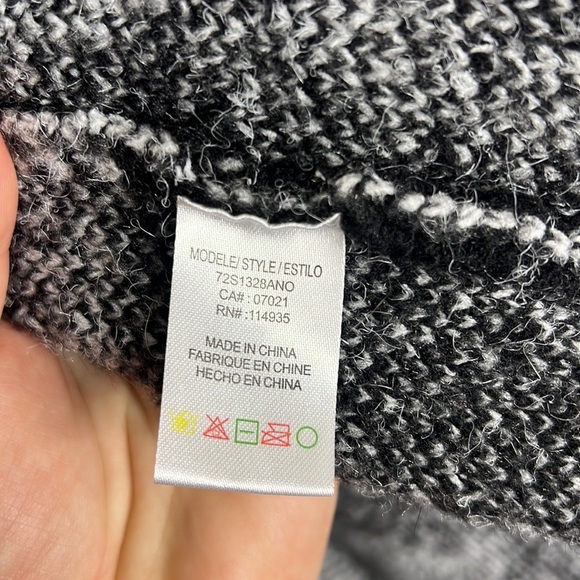 Anthropologie Black and White Plaid Cardigan - Picture 6 of 10